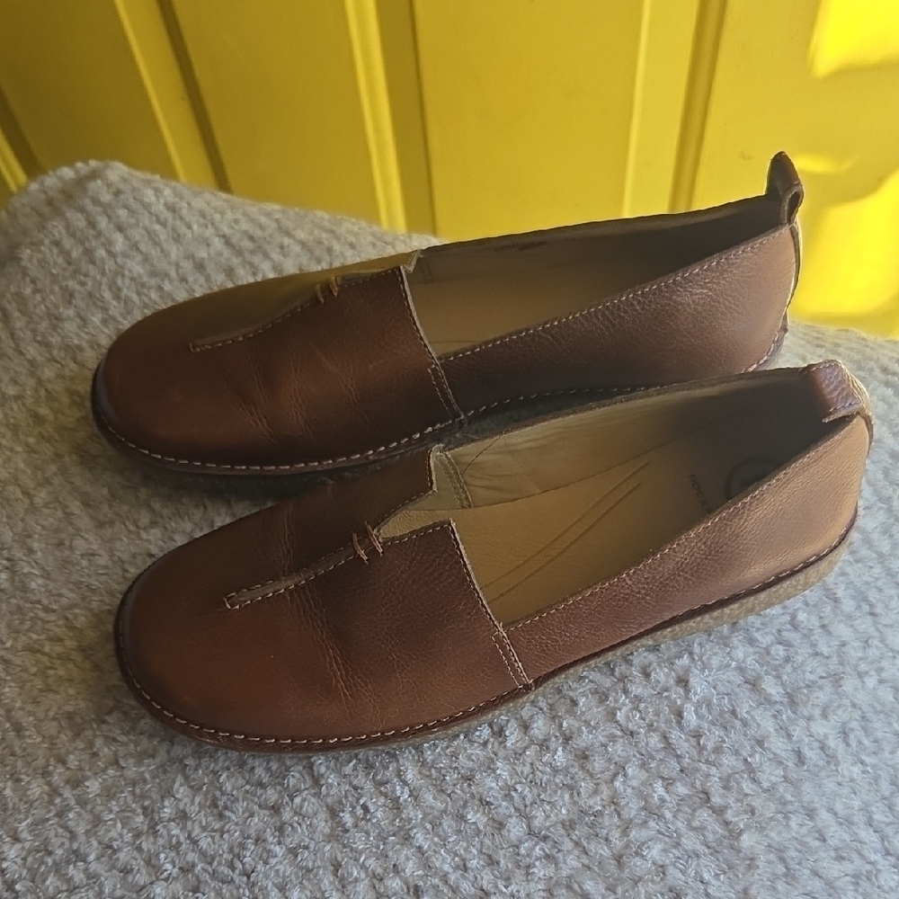 🤎 Rockport Women's Brown Leather Slip-On Loafers - Picture 2 of 6